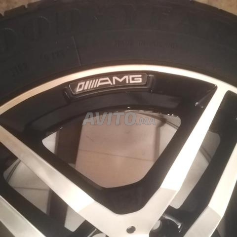 Jantes neuves avec pneus Mercedes - 2