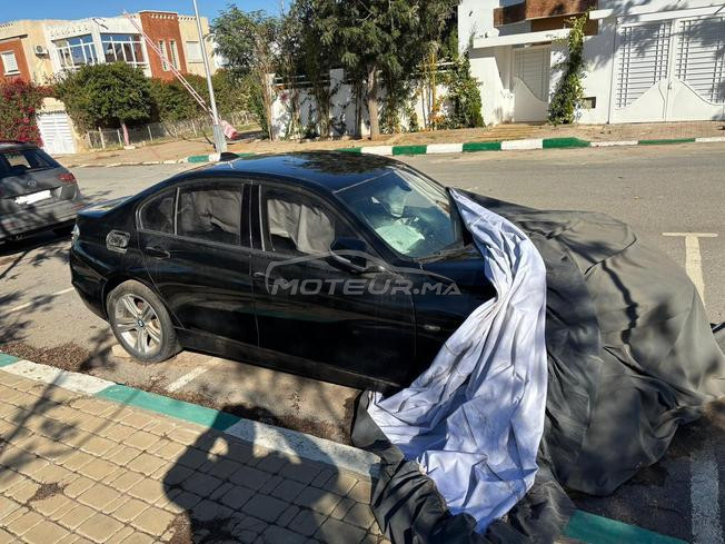 BMW Série 3 F30 accidentée 