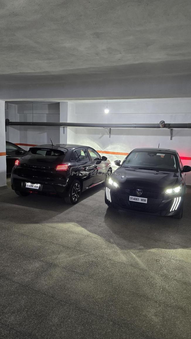 Peugeot 208 neuf 0.km