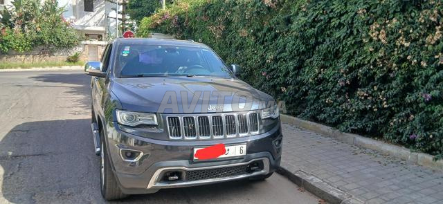 Jeep Grand Cherokee - 2