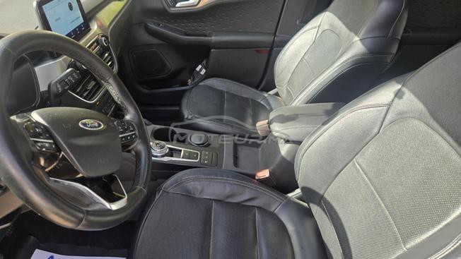 ford kuga titanium