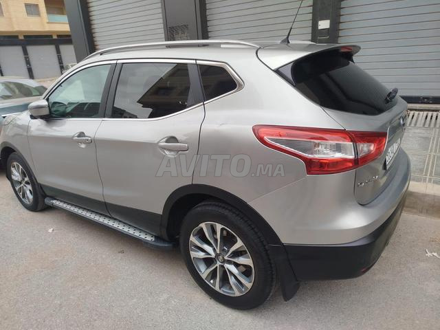 Nissan Qashqai - 2