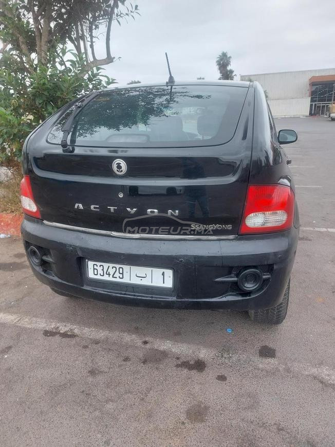 voiture robuste pneus neufs 