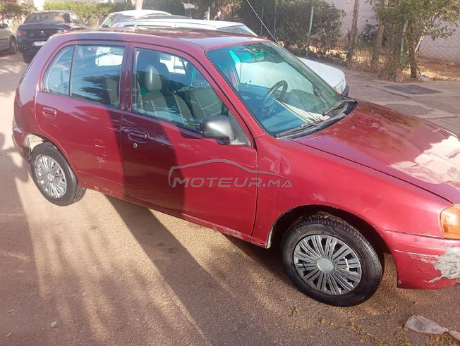 Toyota Yaris Essence Manuelle 2000 à Casablanca