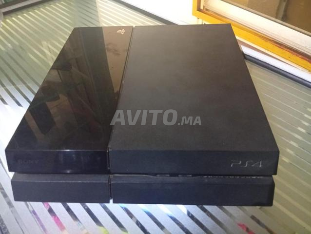 PS4 flashée avec 2 manettes - 2