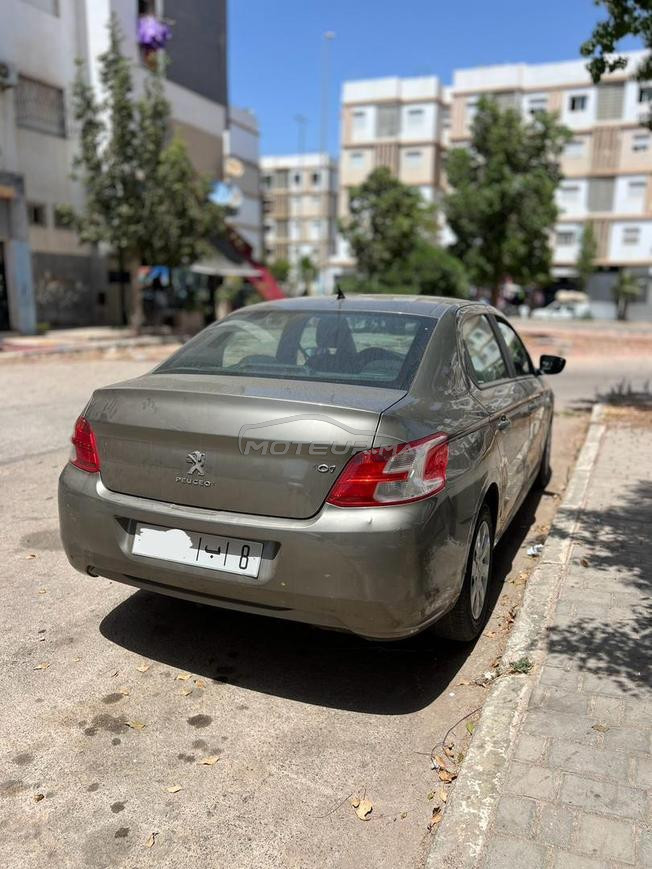 Peugeot 301 essence modèle 2016 