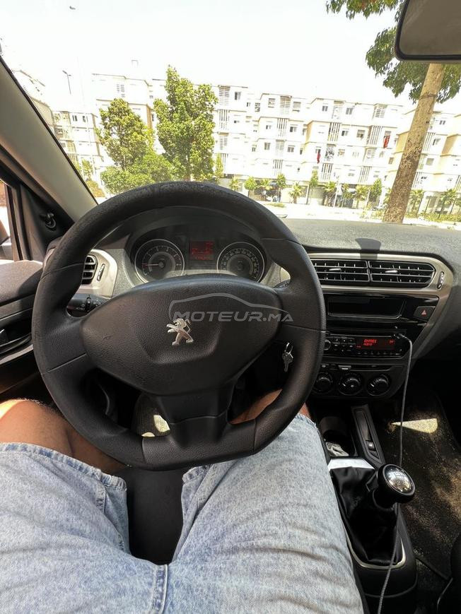 Peugeot 301 essence modèle 2016 