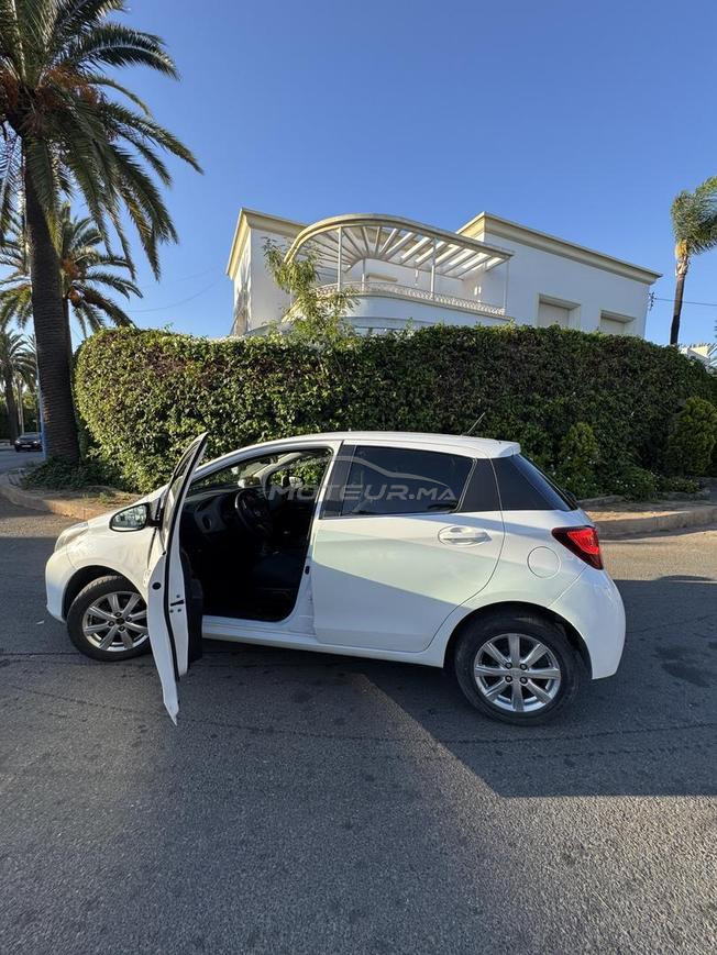 Toyota Yaris fin 2018 essence Full options