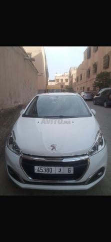 Peugeot 208 Diesel Manuelle 2019 à Marrakech - 2