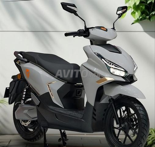 SCOOTER ÉLECTRIQUE YADEA VELAX
