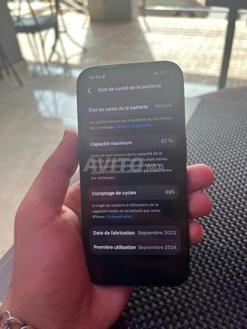 iPhone 15 Pro 128 Go - 2