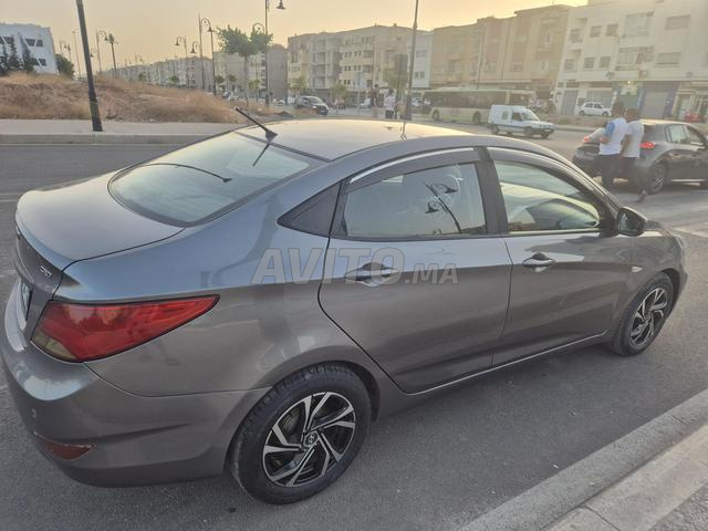 Hyundai Accent - 2