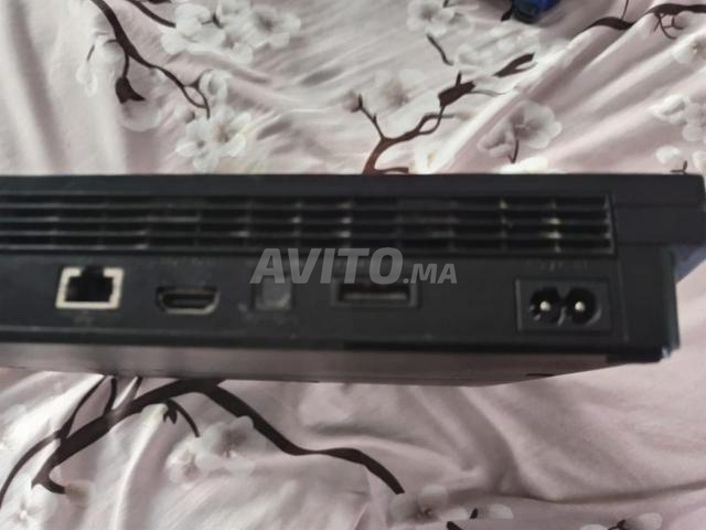 PS3 slim flashée bon état avec CD FIFA 2013 - 2