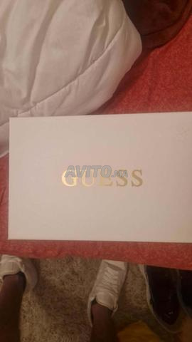Chaussures Guess neuves originales jamais portées taille 45 - 2
