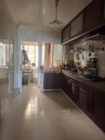 Appartement à louer 3 chambres salon