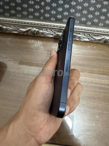 iPhone 15 Pro 256Go - 2