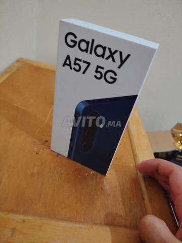 Samsung A57 5G 256GB neuf dans sa boîte emballé