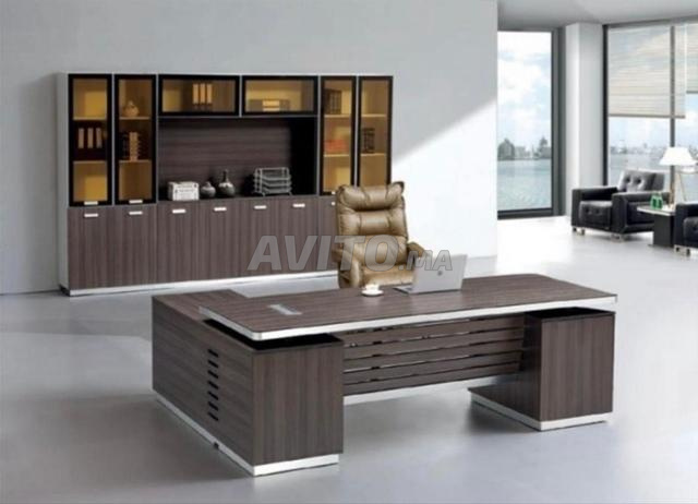 Bureau président
bureau de direction
chaise - 2