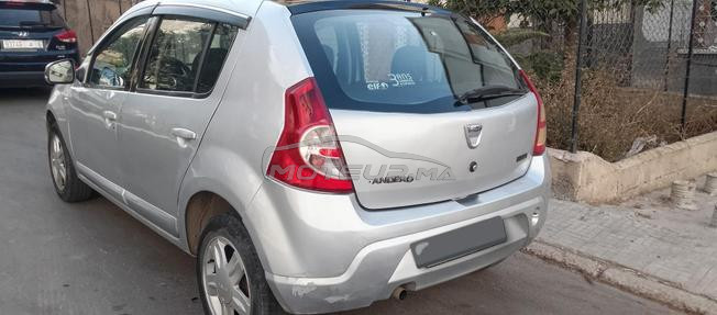 Dacia Sandero essence tt options 2012