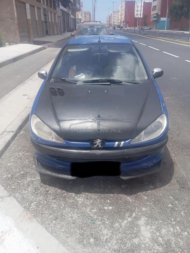 bonjour je met ma voiture 206 a vendre