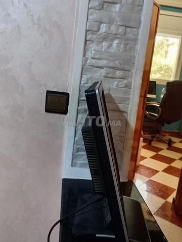شاشة AMG عاملة للبيع بسعر مناسب - 2