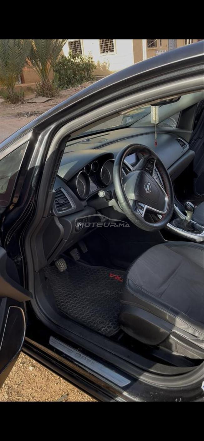 Opel Astra J Cosmo phase Il modèle 2012