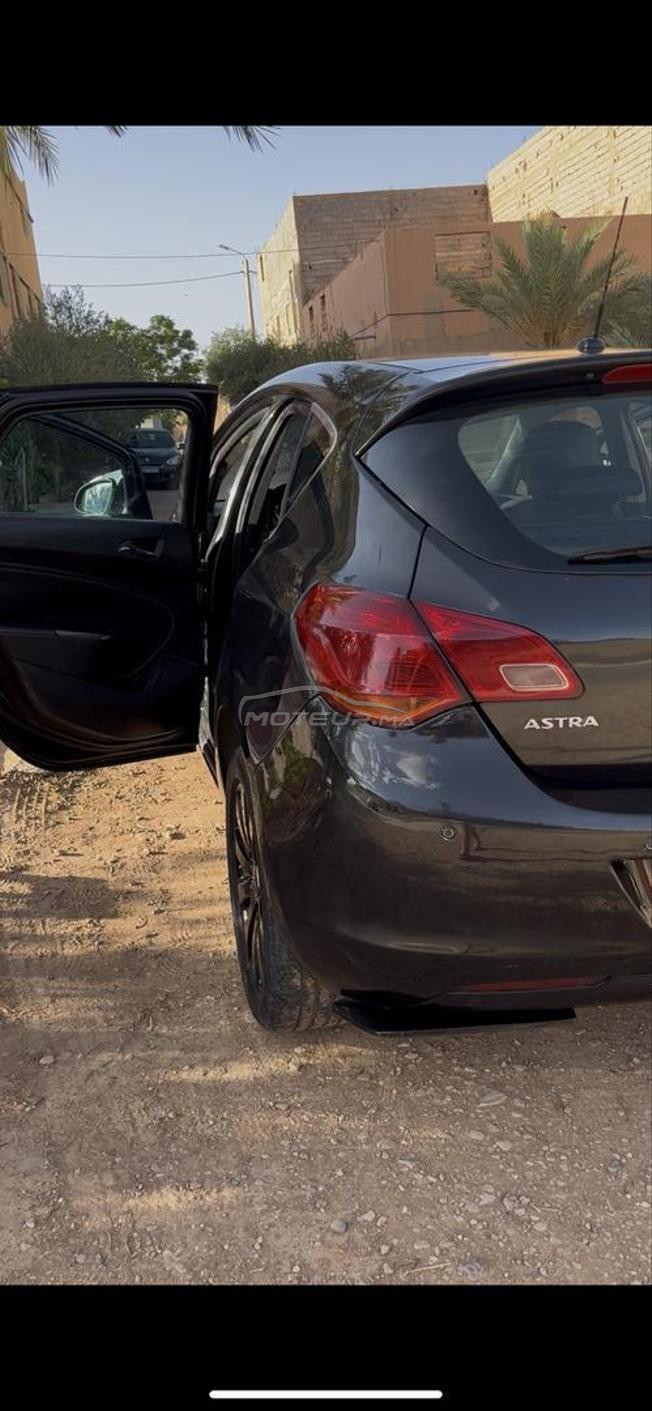 Opel Astra J Cosmo phase Il modèle 2012