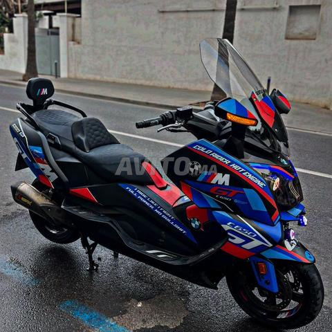 BMW C650 GT puissant et unique