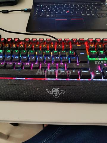 لوحة مفاتيح ميكانيكية للألعاب RGB - 2