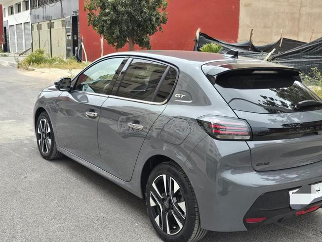 Peugeot 208 Allure 2025