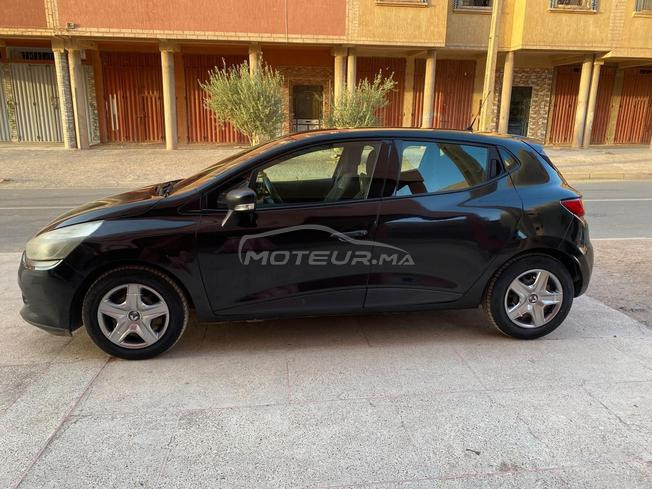 Renault Clio modèle 2015 en très bon état 