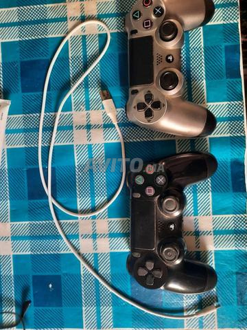 PS4 FAT AVEC 3 JEUX ET 2 MANETTES - 2