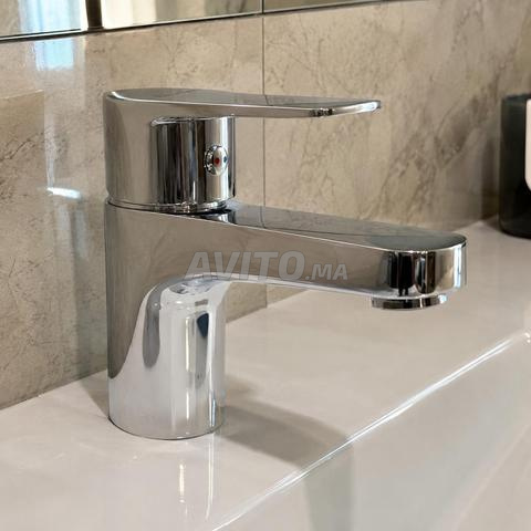 Mélangeur de lavabo chromé pour salle de bain