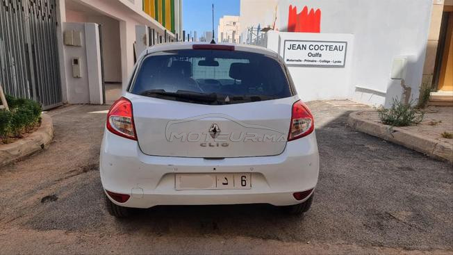renault clio 3 essence 2011