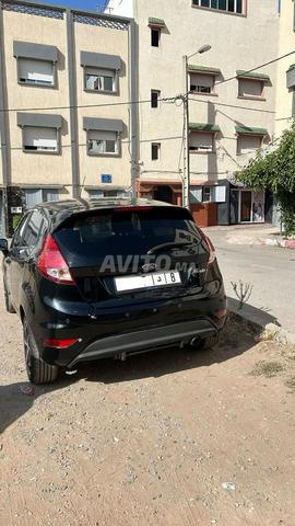 Ford Fiesta Diesel Manuelle 2017 à Rabat - 2
