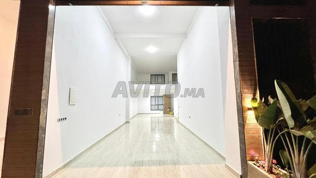 Local commercial de 181 m² Idéal Multiactivités