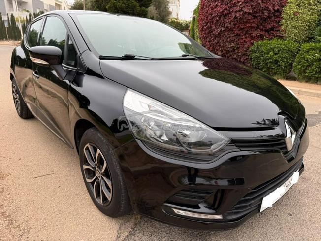Clio 4 Neuf 1er main