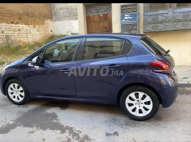 Peugeot 208 - 2