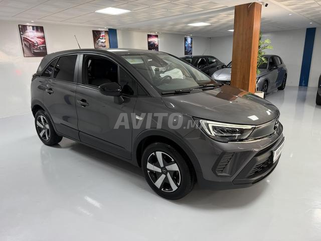 Opel Crossland Diesel Manuelle 2024 à Rabat - 2