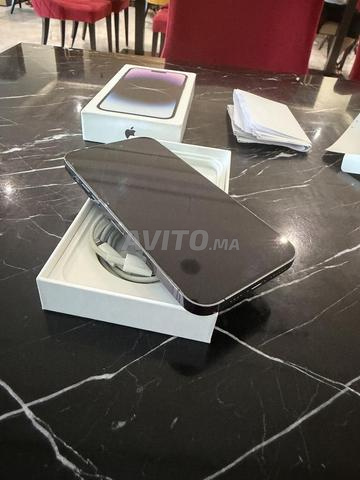 iPhone 14 Pro Max violet état comme NEUF - 2
