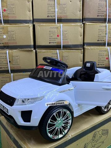 VOITURE ÉLECTRIQUE