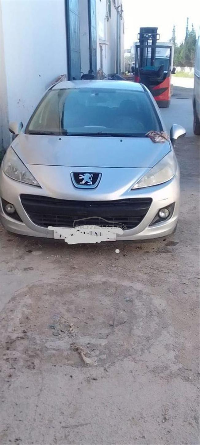 Peugeot 207 Essence Manuelle 2012 à Casablanca