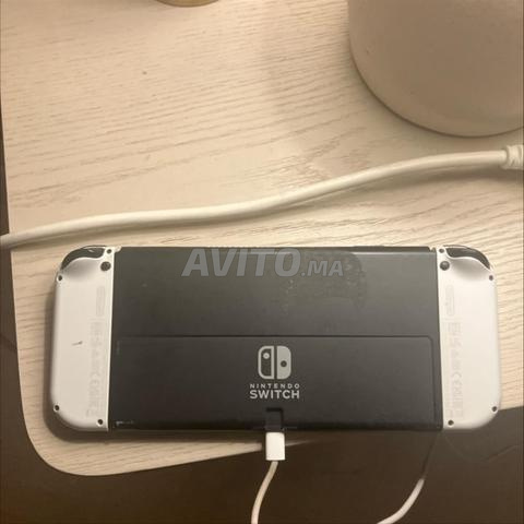 Switch OLED très bon état (prix négociable) - 2