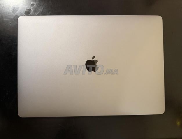 Macbook Pro 2018 15 pouces i7 16 Go État parfait