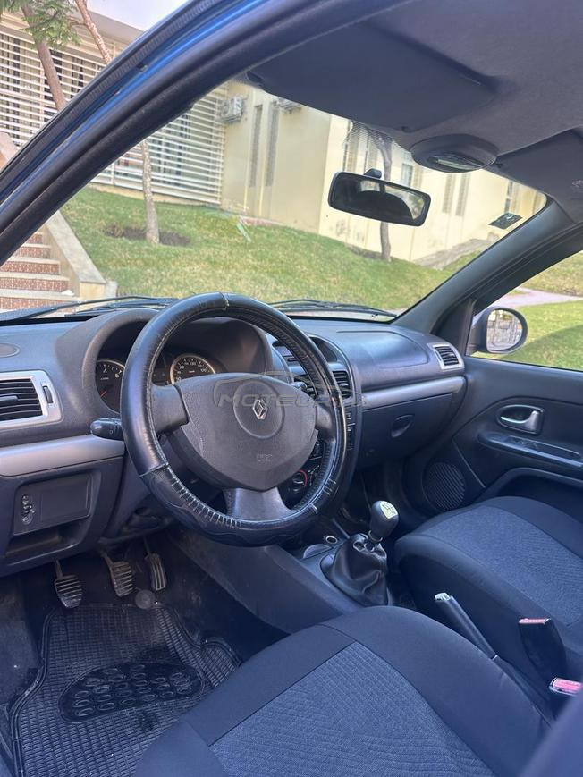 Clio compus 2 en bon état 