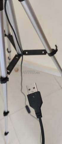 Ring light (3 couleurs) USB avec trépied - 2