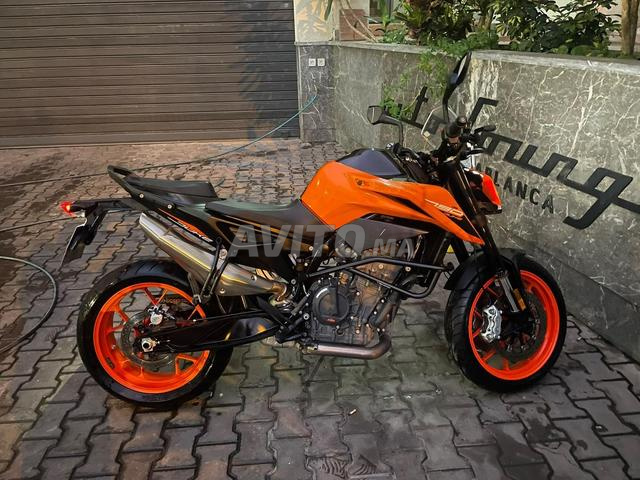 KTM Duke 790 - 2