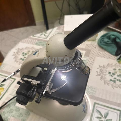 microscope professionnel - 2
