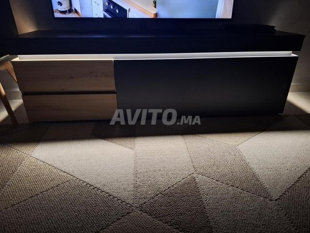 Meuble TV avec LED intégré - 2