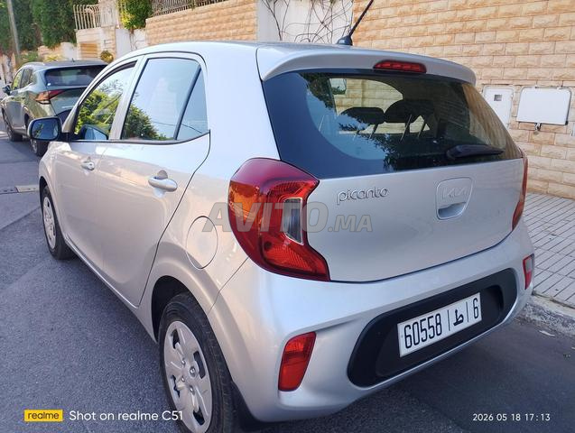 Kia Picanto automatique comme neuve - 2
